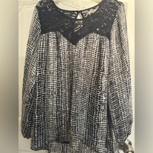 Blouse - Picture 5 of 7